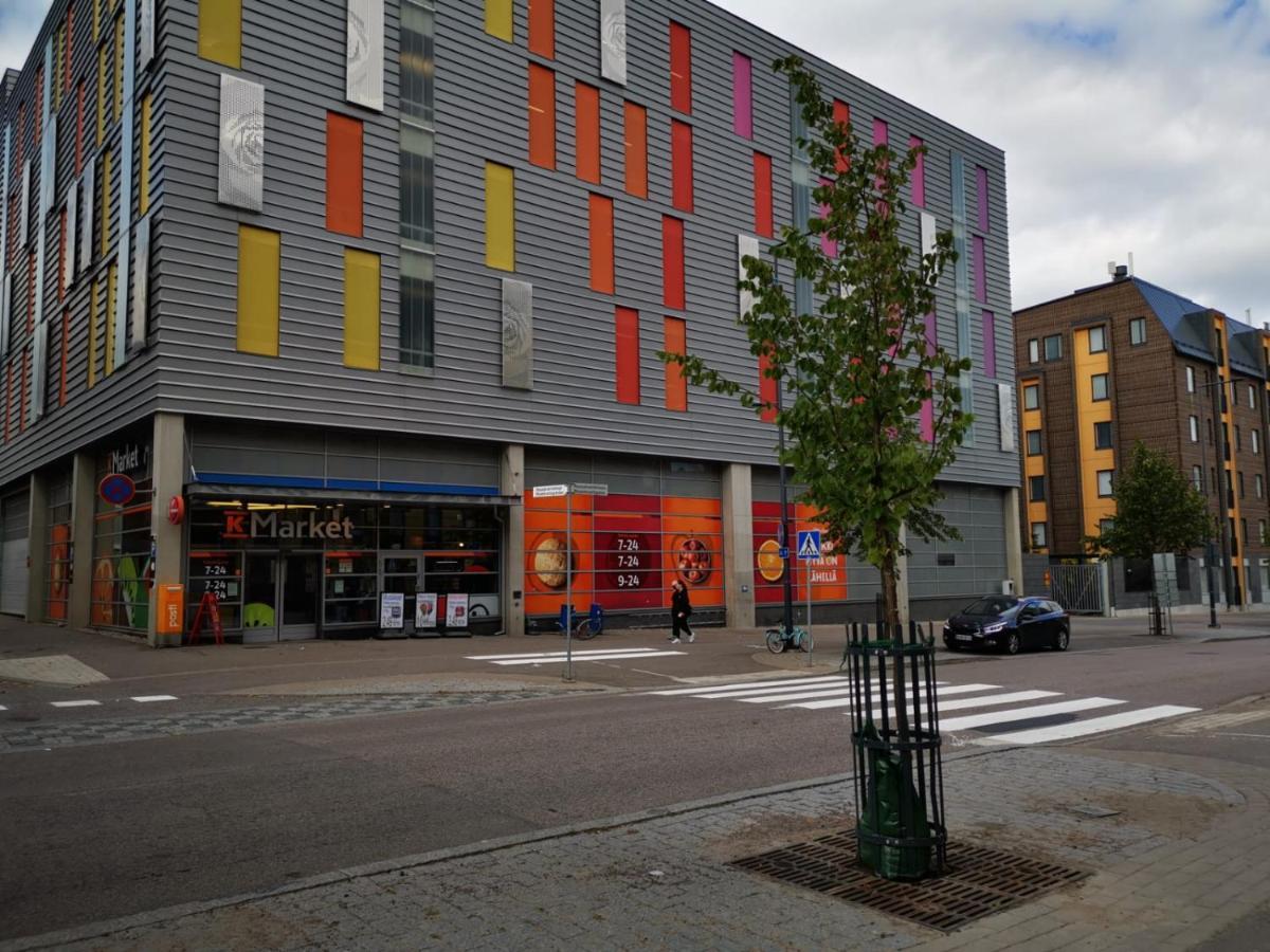 Apartamento Ruby Studio 5Min To Vantaa Airport And 20Min To Helsinki Center Exterior foto