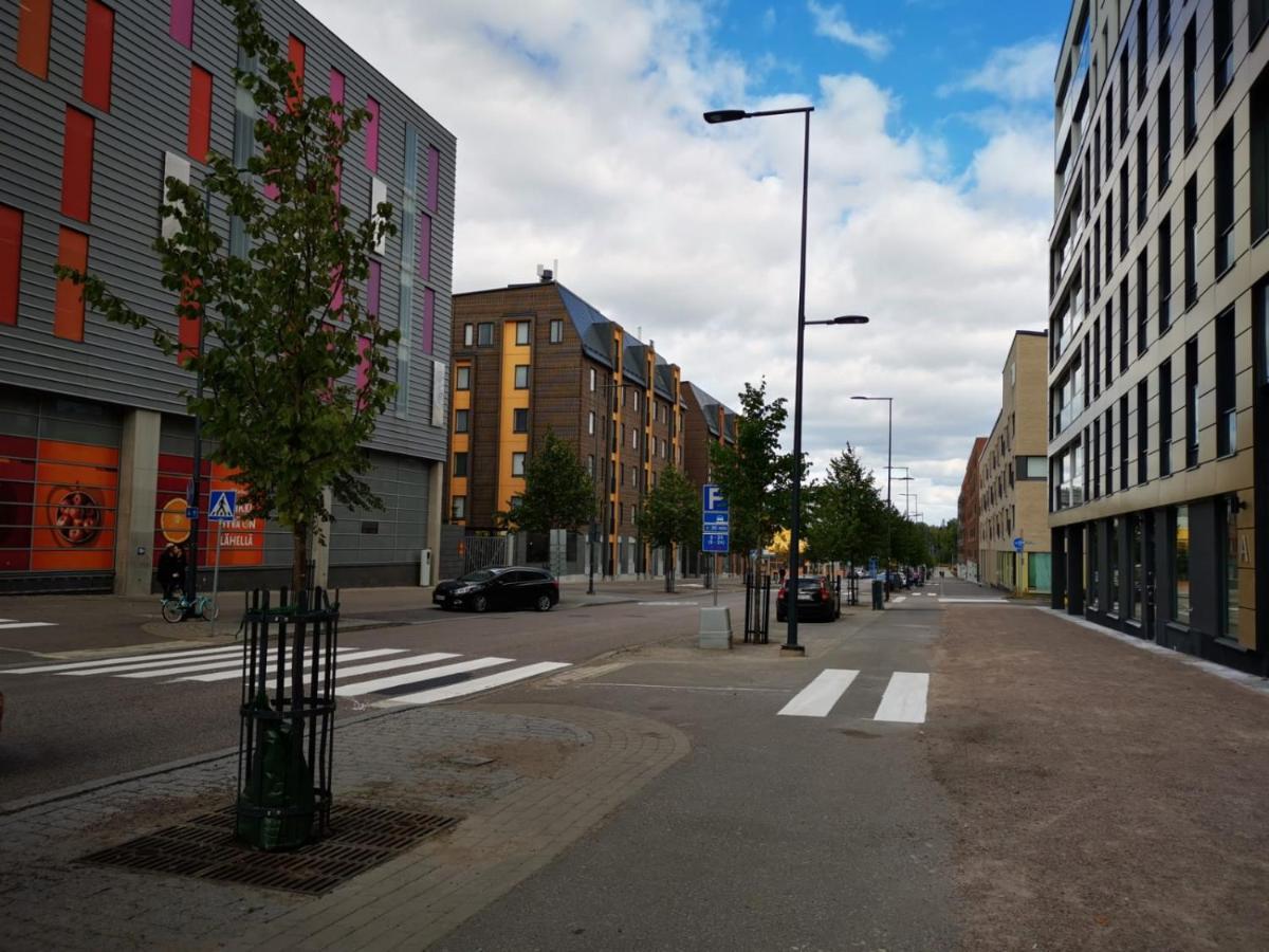 Apartamento Ruby Studio 5Min To Vantaa Airport And 20Min To Helsinki Center Exterior foto