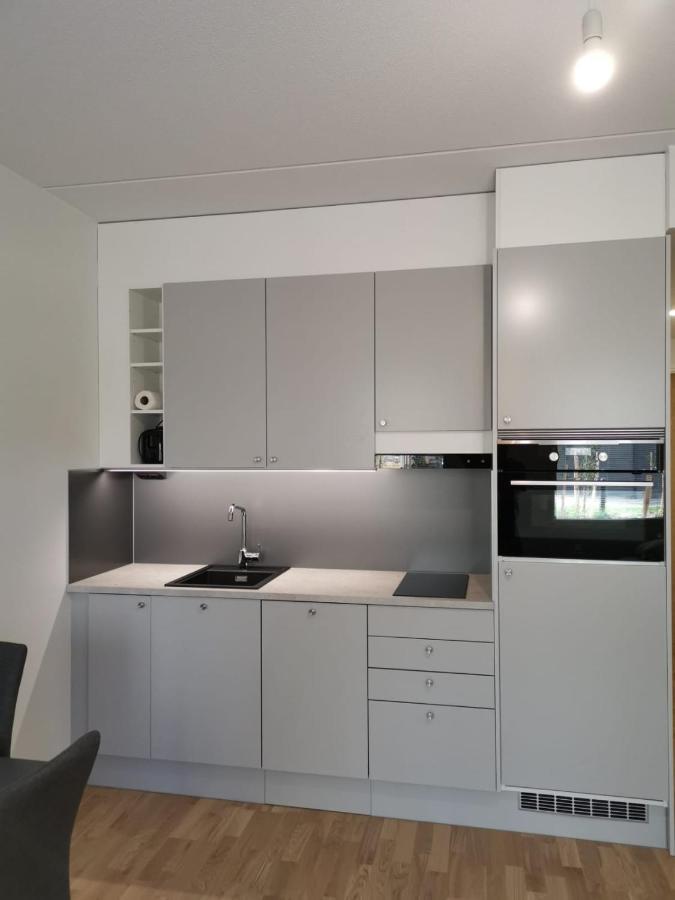 Apartamento Ruby Studio 5Min To Vantaa Airport And 20Min To Helsinki Center Exterior foto